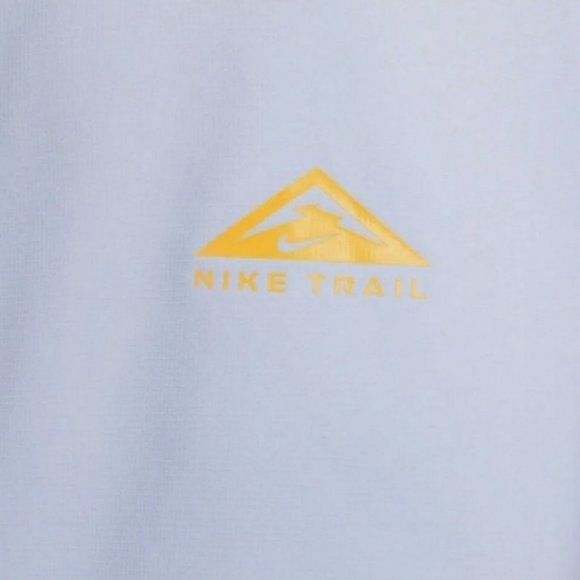 NWT Men's Nike trail running top! - Picture 5 of 7